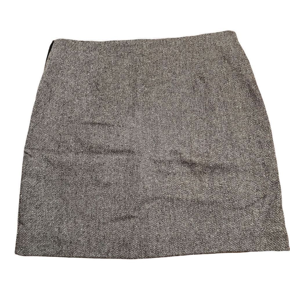 Banana Republic Skirt - Picture 2 of 6